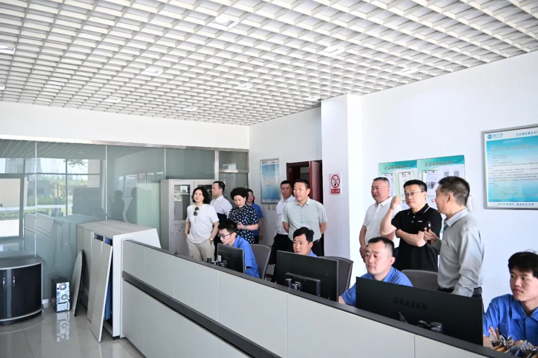【走访送温暖 关怀促发展】重庆市政府驻京办刘晟主任莅临河北省重庆商会走访调研